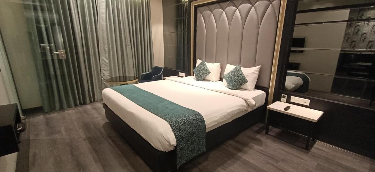 Gopalas Residency Kalyan-Bhiwandi Exteriör bild
